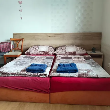 Apartman Zlin Апартаменты